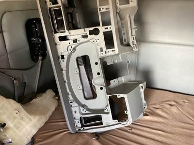 Kenworth T680 Dashboard Assembly