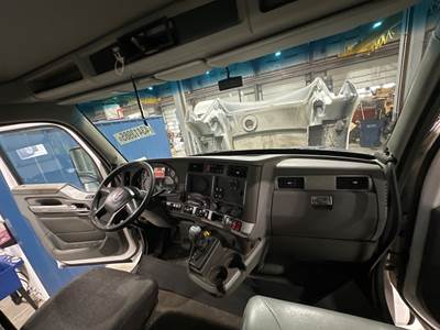 Kenworth T680 Dashboard Assembly