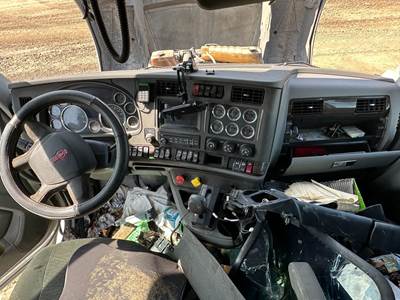 Kenworth T680 Dashboard Assembly