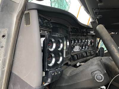 Kenworth T800 Dashboard Assembly