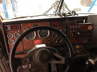 Kenworth T800 Dashboard Assembly