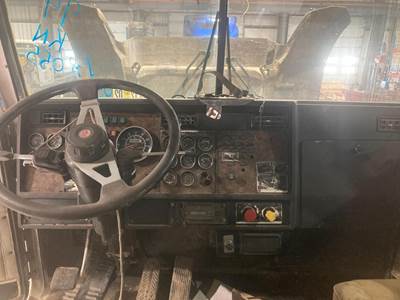 Kenworth T800 Dashboard Assembly