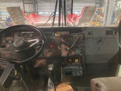Kenworth T800 Dashboard Assembly