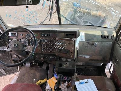 Kenworth W900L Dashboard Assembly