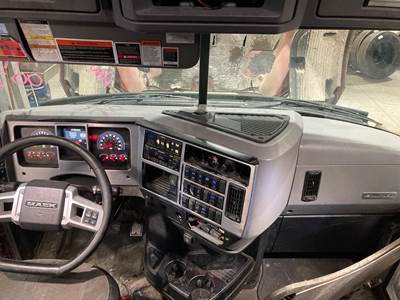 Mack AN (ANTHEM) Dashboard Assembly