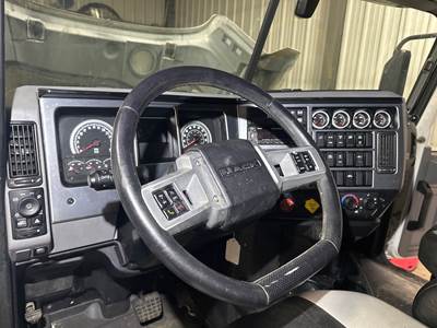 Mack AN (ANTHEM) Dashboard Assembly