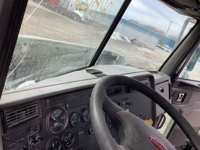 Peterbilt 335 Dashboard Assembly