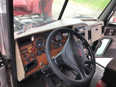 Peterbilt 335 Dashboard Assembly