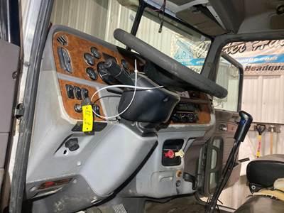 Peterbilt 367 Dashboard Assembly