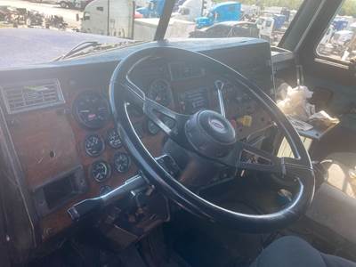 Peterbilt 377 Dashboard Assembly