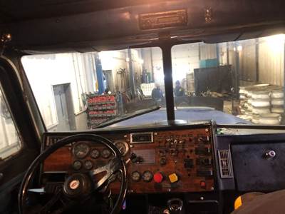 Peterbilt 377 Dashboard Assembly