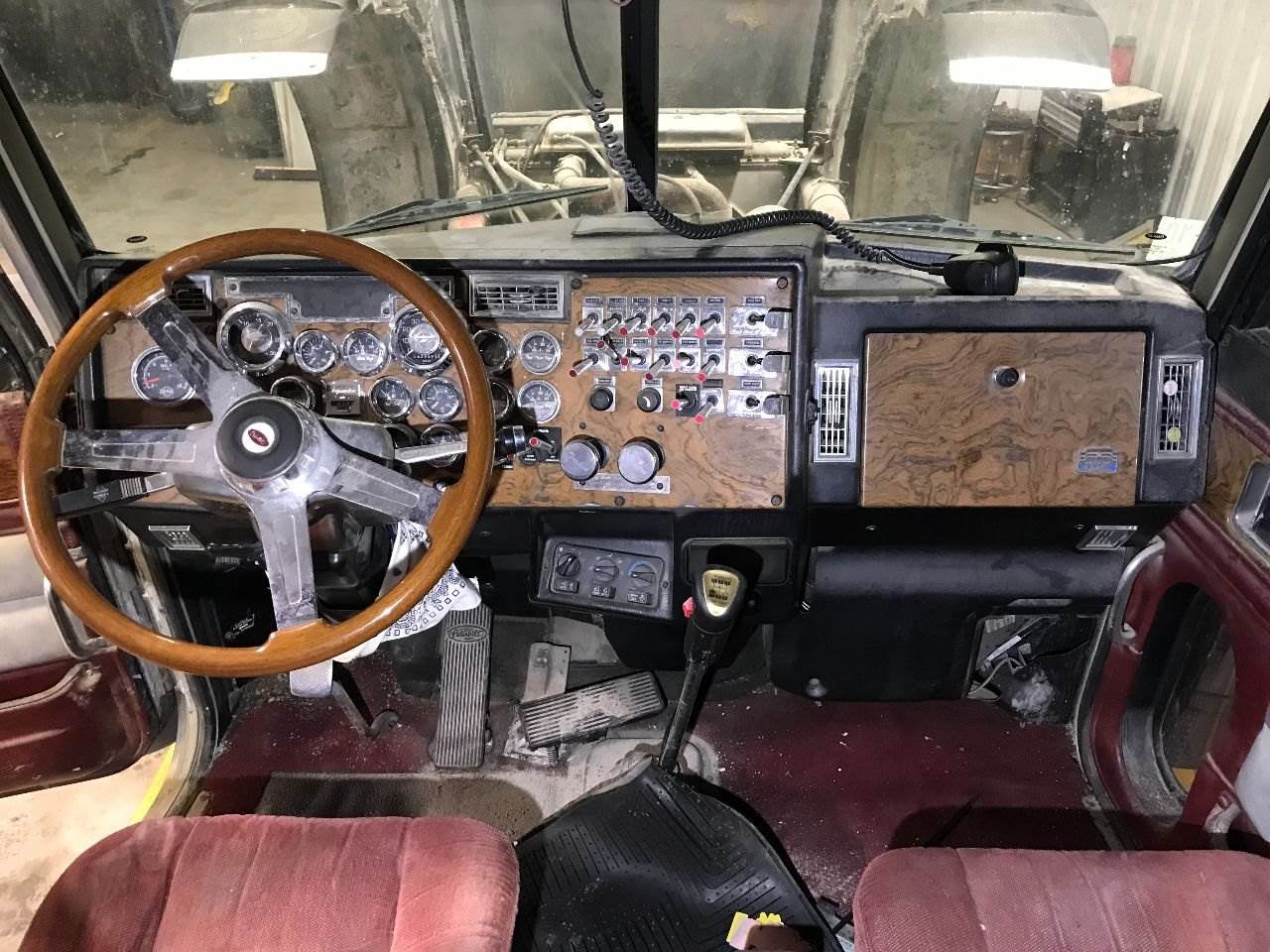 2000 Peterbilt 379 Dashboard Assembly For Sale Sioux Falls, SD 25049044