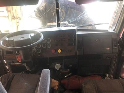 Peterbilt 379 Dashboard Assembly