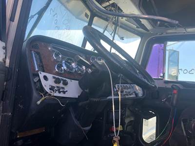 Peterbilt 379 Dashboard Assembly