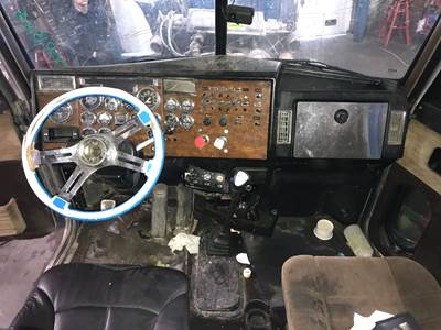 Peterbilt 379 Dashboard Assembly