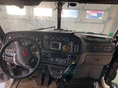 Peterbilt 386 Dashboard Assembly