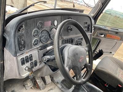 Peterbilt 386 Dashboard Assembly