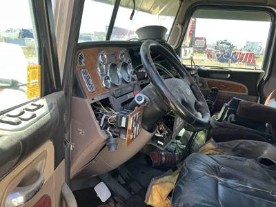 Peterbilt 386 Dashboard Assembly