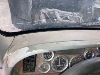Peterbilt 387 Dashboard Assembly