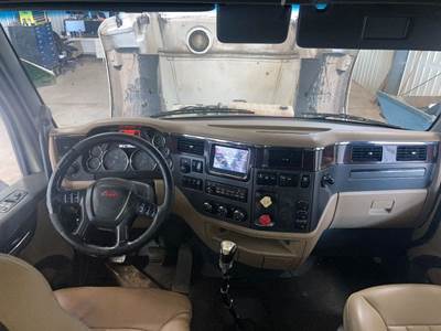 Peterbilt 579 Dashboard Assembly