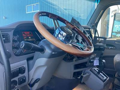 Peterbilt 579 Dashboard Assembly