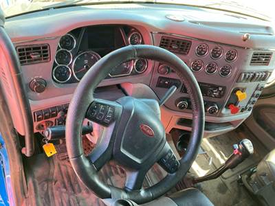 Peterbilt 579 Dashboard Assembly