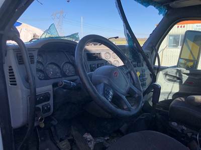 Peterbilt 579 Dashboard Assembly