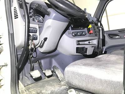Peterbilt 579 Dashboard Assembly