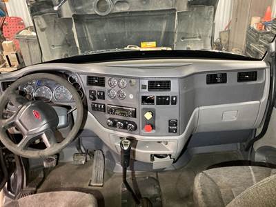 Peterbilt 579 Dashboard Assembly