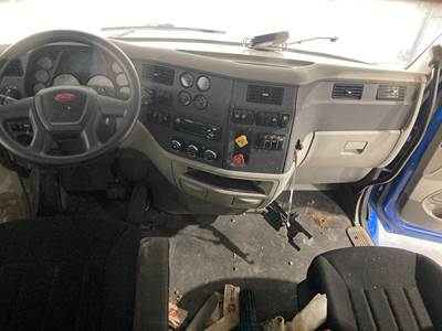 Peterbilt 579 Dashboard Assembly