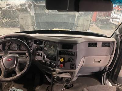 Peterbilt 579 Dashboard Assembly