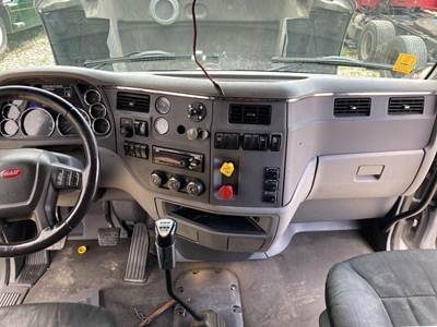 Peterbilt 579 Dashboard Assembly