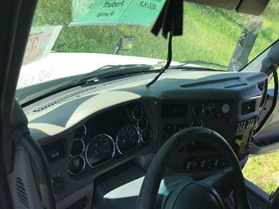 Peterbilt 579 Dashboard Assembly