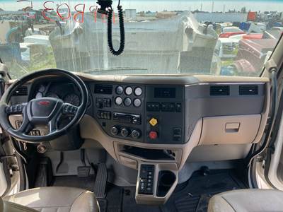 Peterbilt 579 Dashboard Assembly