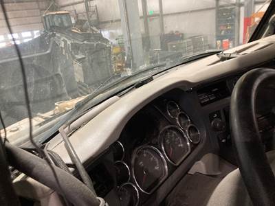 Peterbilt 579 Dashboard Assembly