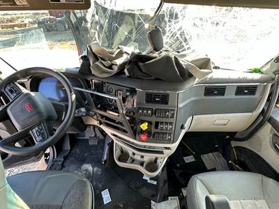 Peterbilt 579 Dashboard Assembly