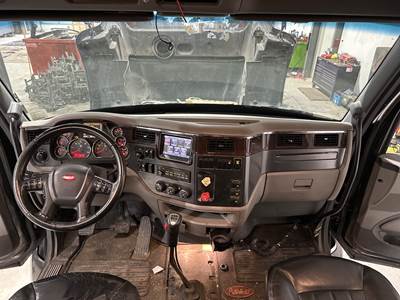 Peterbilt 579 Dashboard Assembly
