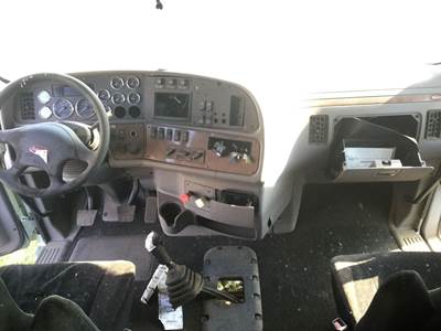Peterbilt 587 Dashboard Assembly