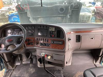 Peterbilt 587 Dashboard Assembly