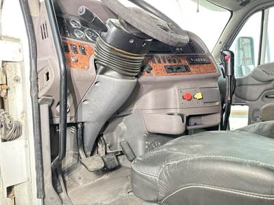 Peterbilt 587 Dashboard Assembly