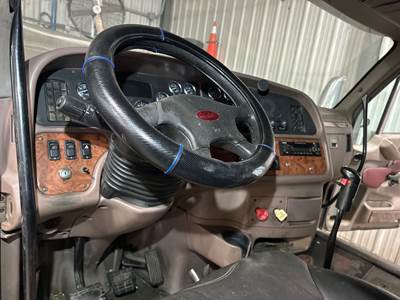 Peterbilt 587 Dashboard Assembly