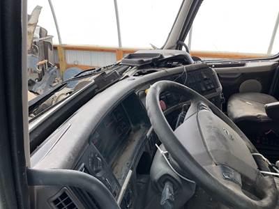 Volvo VNL Dashboard Assembly