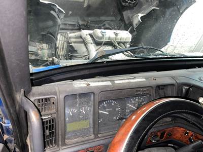 Volvo VNL Dashboard Assembly