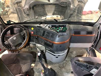Volvo VNL Dashboard Assembly