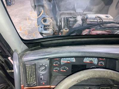 Volvo VNL Dashboard Assembly