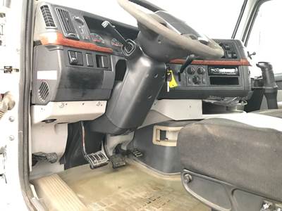 Volvo VNL Dashboard Assembly