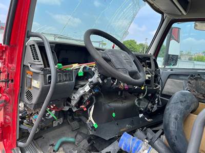Volvo VNL Dashboard Assembly