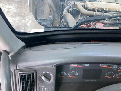 Volvo VNL Dashboard Assembly