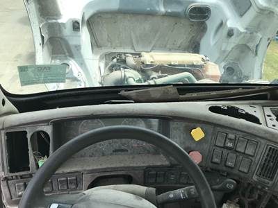 Volvo VNL Dashboard Assembly