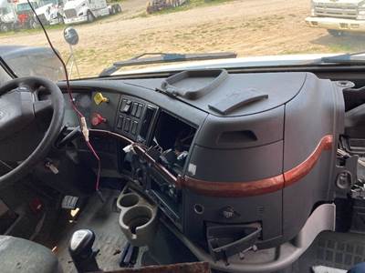 Volvo VNL Dashboard Assembly